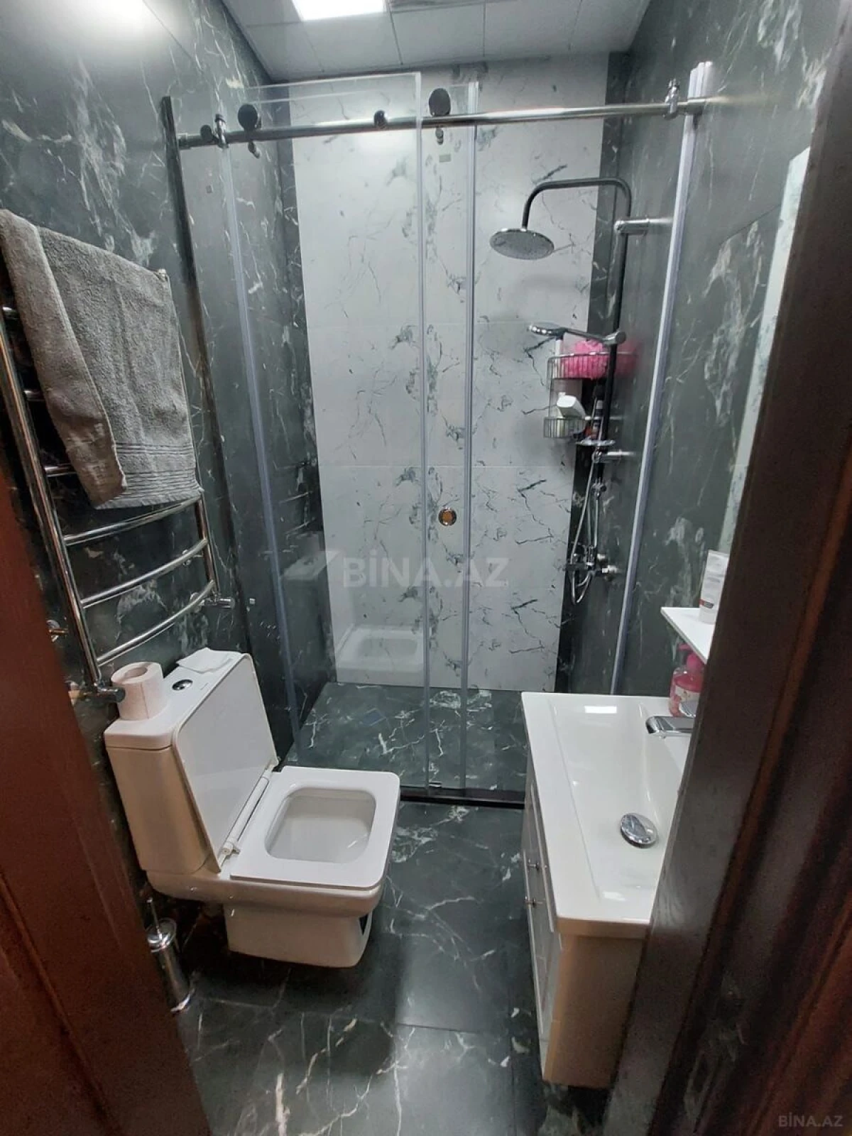 Satılır 7 otaqlı həyət evi 550 m²