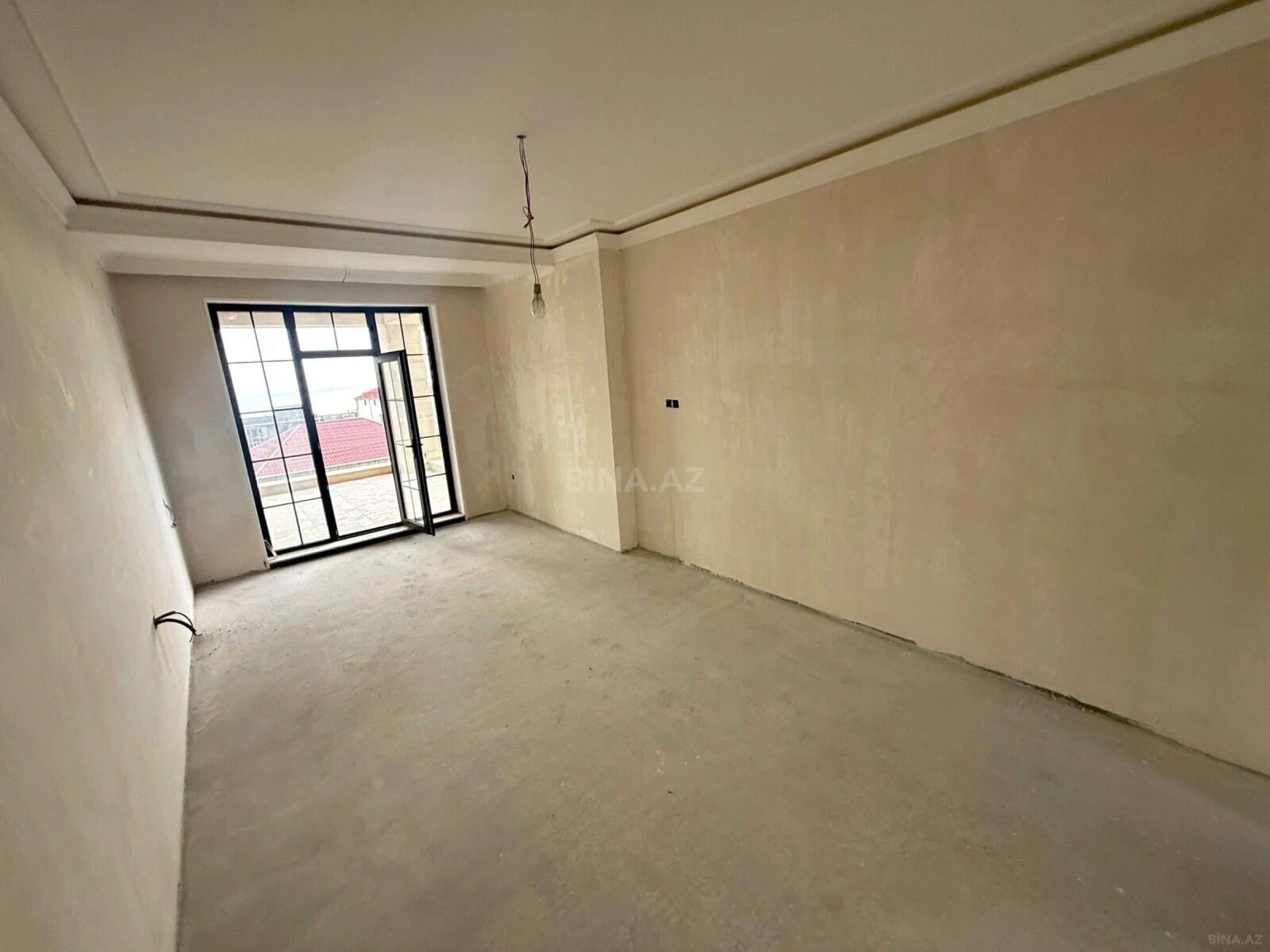 Satılır 5 otaqlı həyət evi 450 m²
