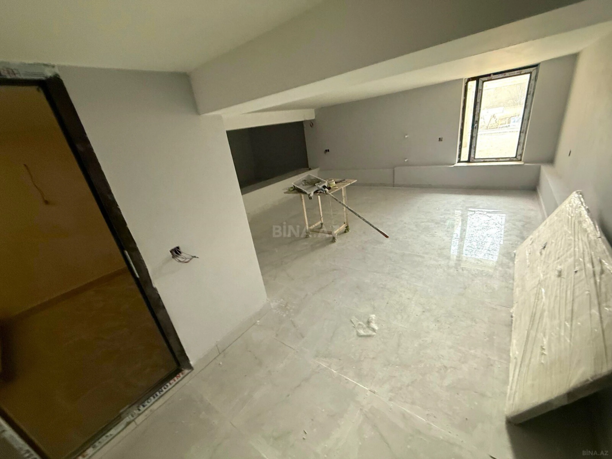 Satılır 5 otaqlı həyət evi 450 m²