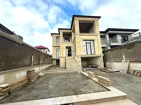 Satılır 5 otaqlı həyət evi 450 m²