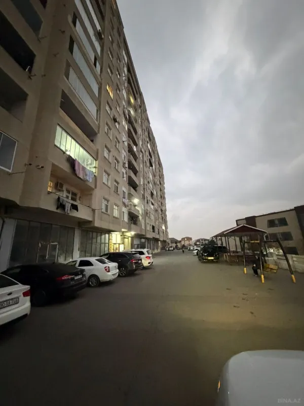 Satılır 3 otaqlı mənzil 150 m²