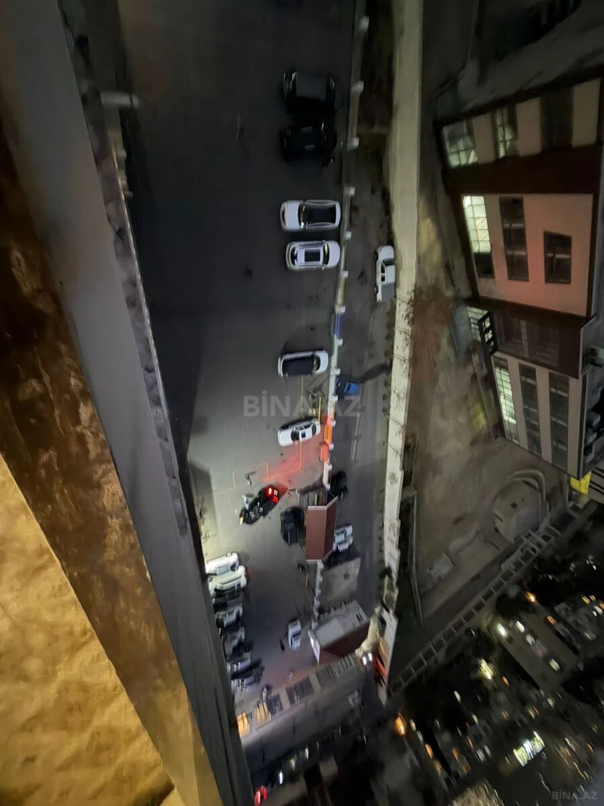 Satılır 3 otaqlı mənzil 150 m²