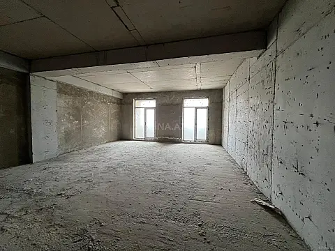 Satılır 3 otaqlı mənzil 155 m²