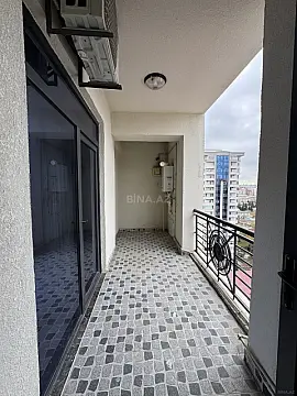 Satılır 4 otaqlı mənzil 204 m²