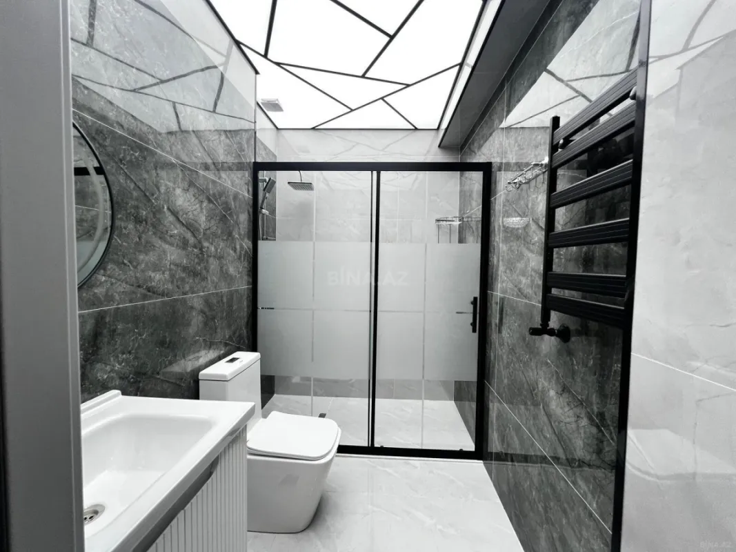 Satılır 3 otaqlı mənzil 142 m²