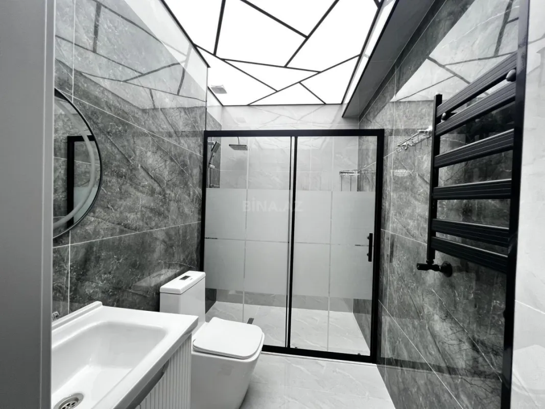 Satılır 3 otaqlı mənzil 142 m²