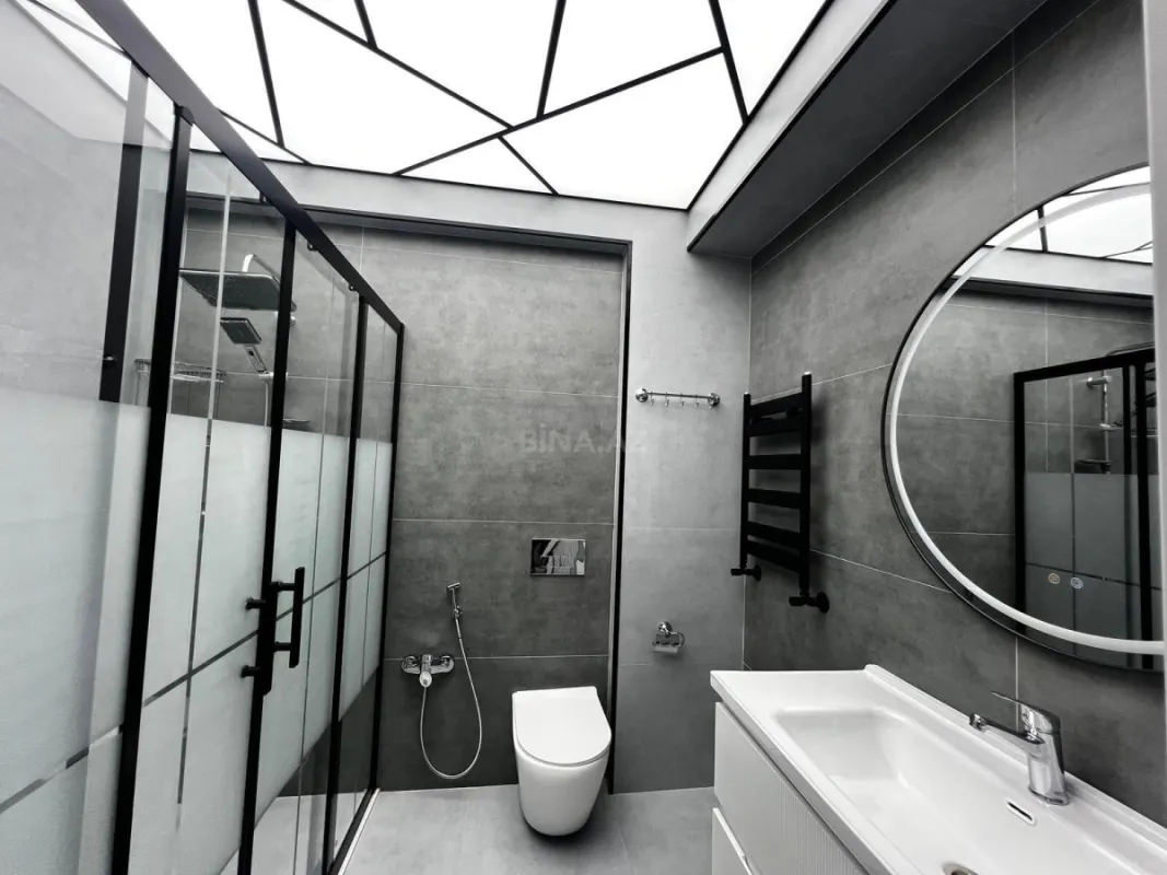 Satılır 3 otaqlı mənzil 142 m²