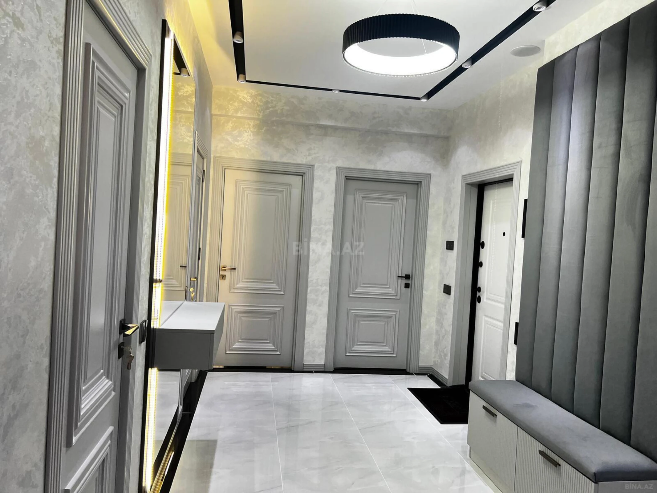 Satılır 3 otaqlı mənzil 142 m²