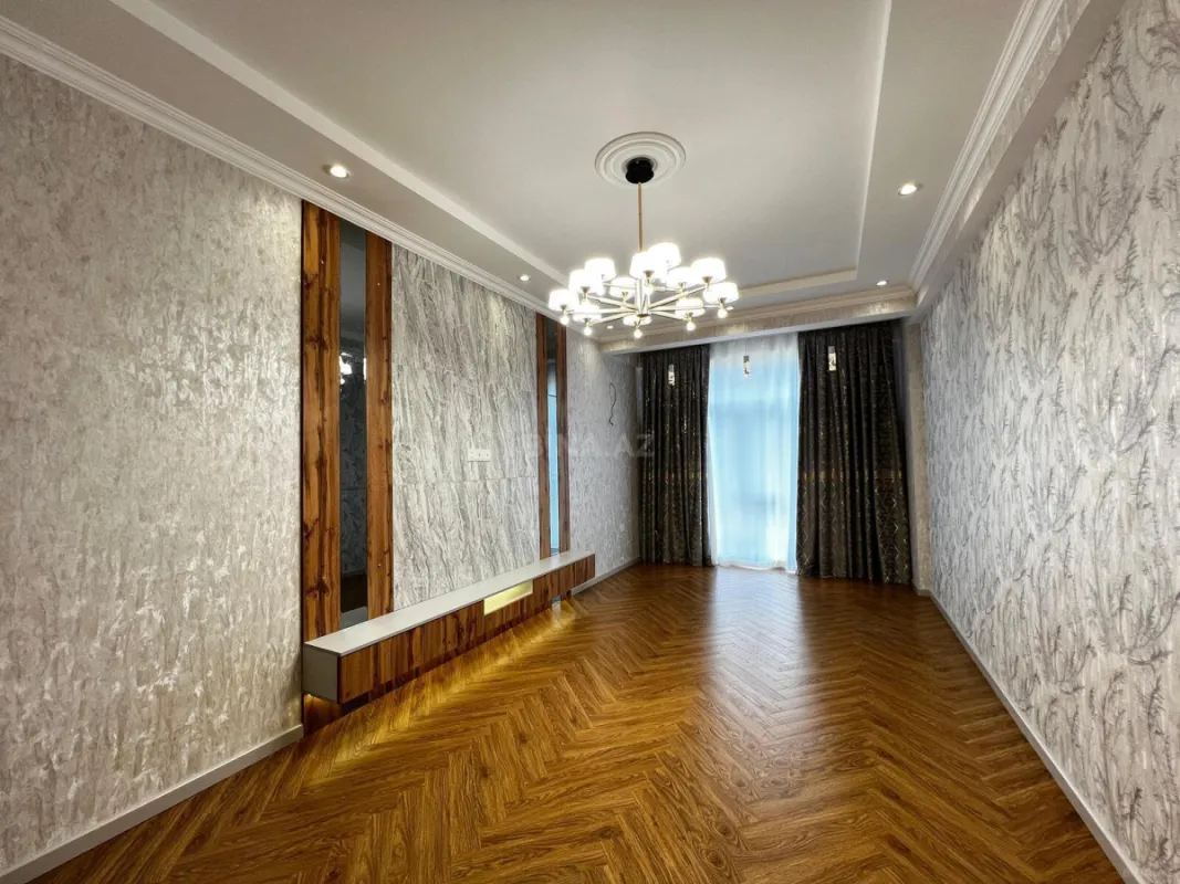 Satılır 2 otaqlı mənzil 88 m²