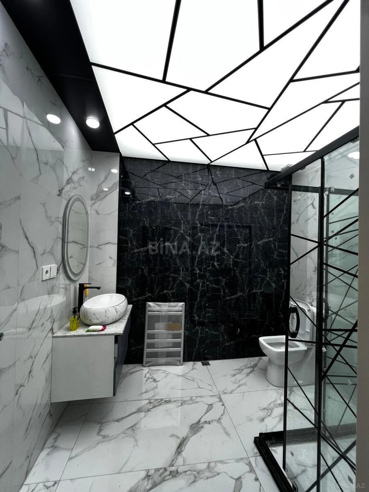 Satılır 2 otaqlı mənzil 88 m²