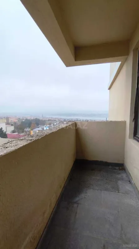 Satılır 3 otaqlı mənzil 140 m²