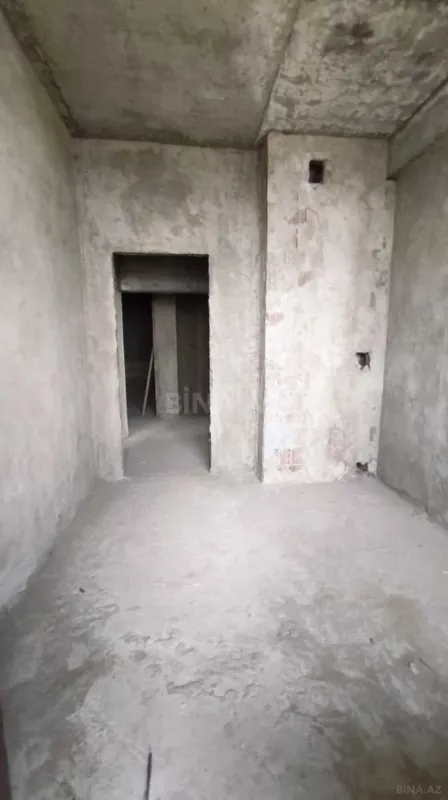 Satılır 3 otaqlı mənzil 140 m²