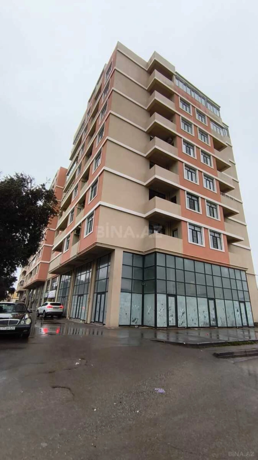 Satılır 3 otaqlı mənzil 140 m²