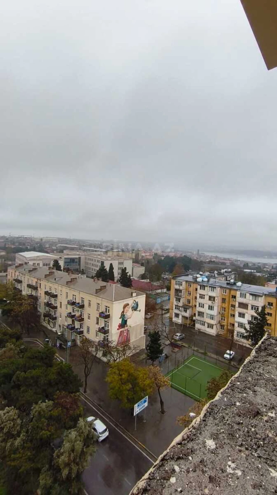 Satılır 3 otaqlı mənzil 140 m²