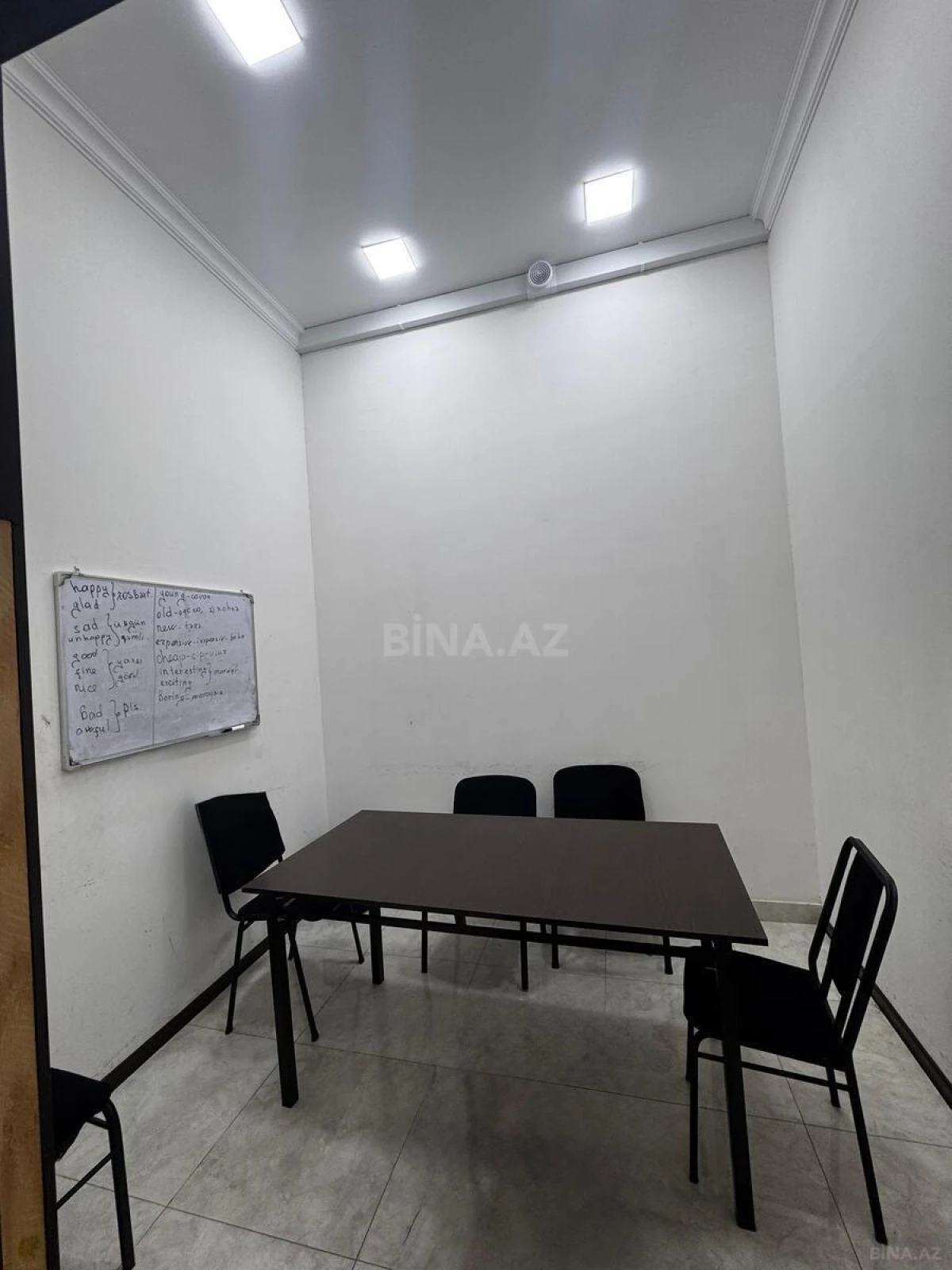 Satılır obyekt 105 m²