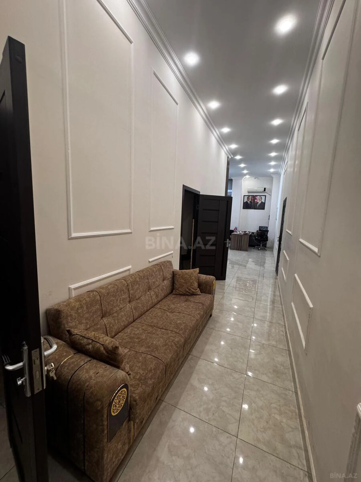 Satılır obyekt 105 m²