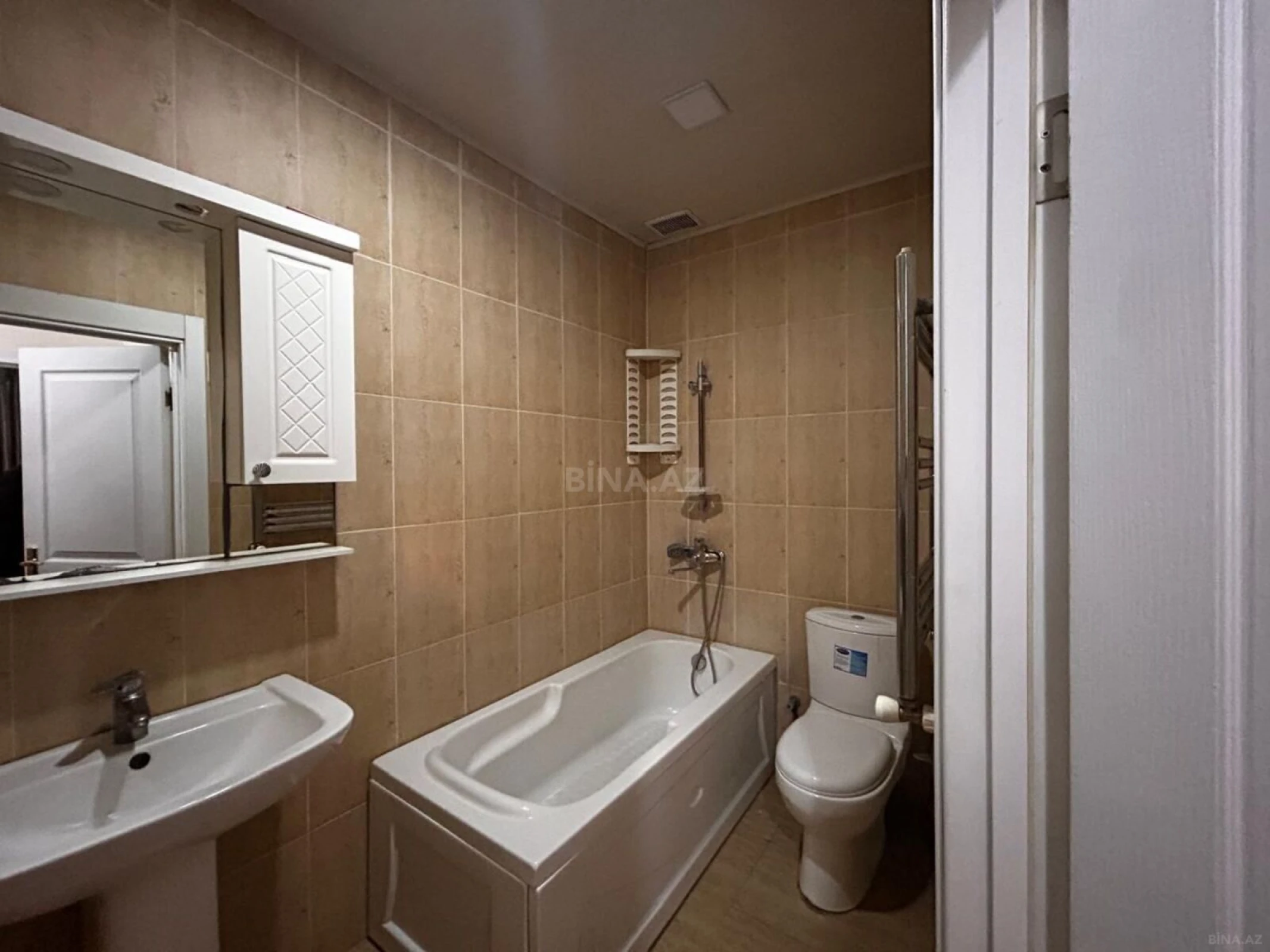 Satılır 1 otaqlı mənzil 41 m²