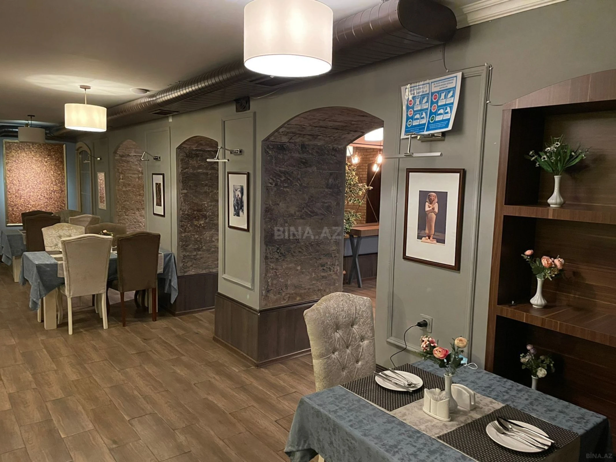 Kirayə verilir obyekt 245 m²