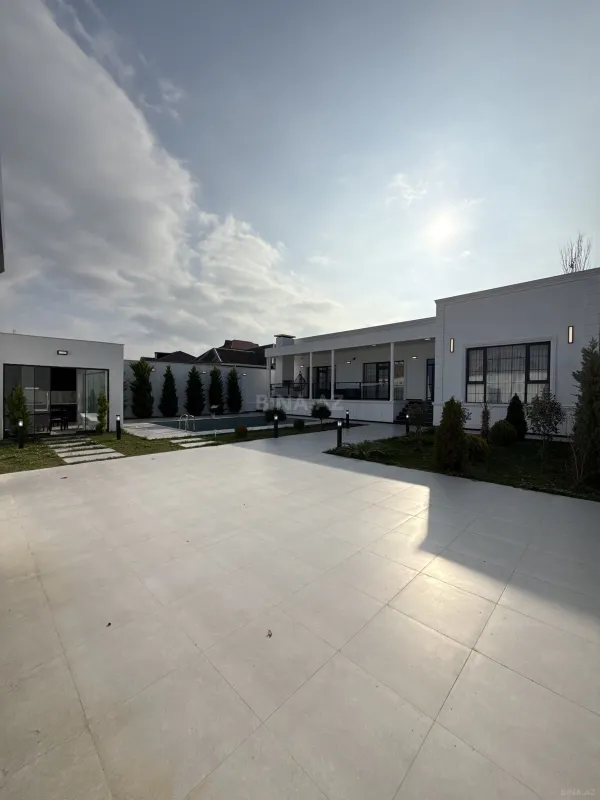 Satılır 4 otaqlı həyət evi 220 m²