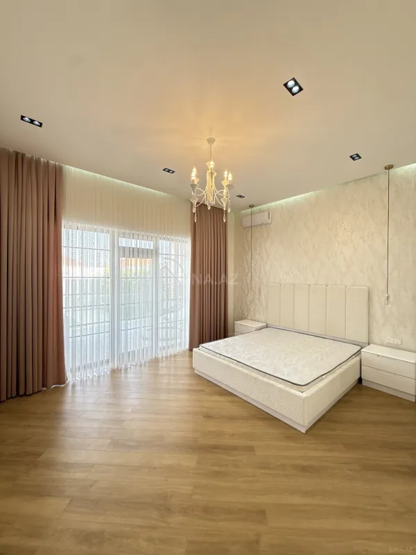 Satılır 4 otaqlı həyət evi 220 m²