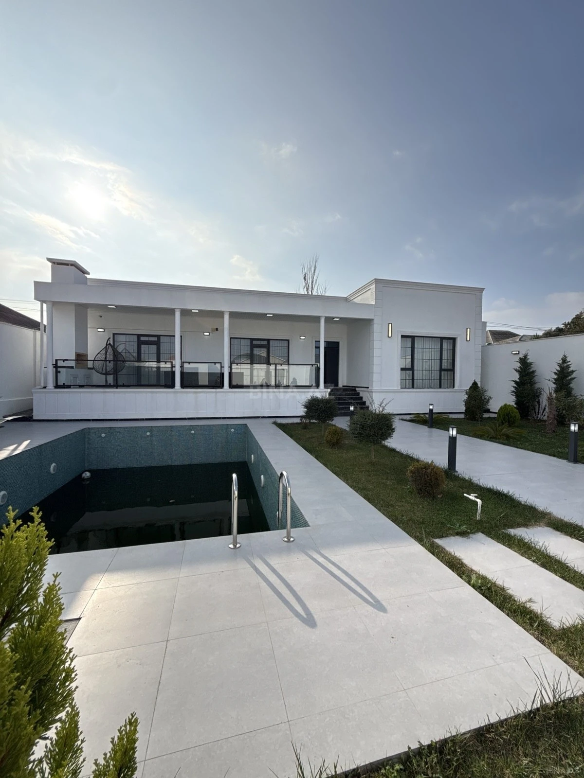 Satılır 4 otaqlı həyət evi 220 m²