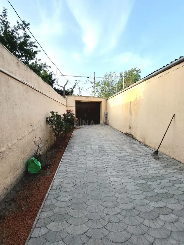 Satılır 4 otaqlı həyət evi 120 m²