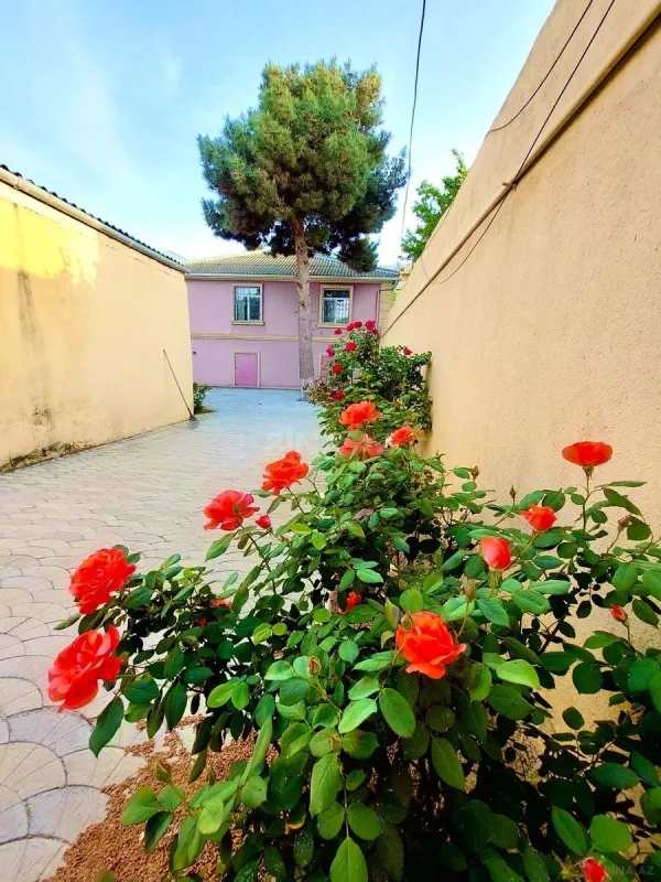 Satılır 4 otaqlı həyət evi 120 m²
