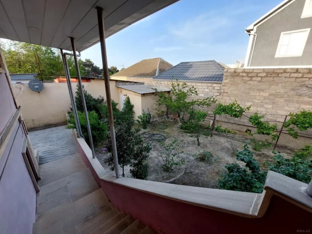 Satılır 4 otaqlı həyət evi 120 m²