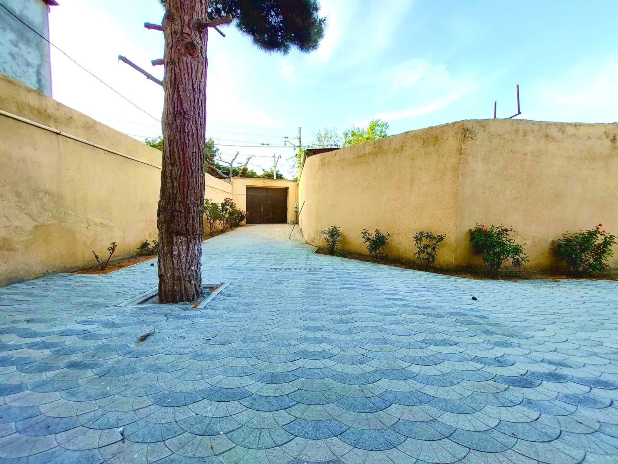 Satılır 4 otaqlı həyət evi 120 m²