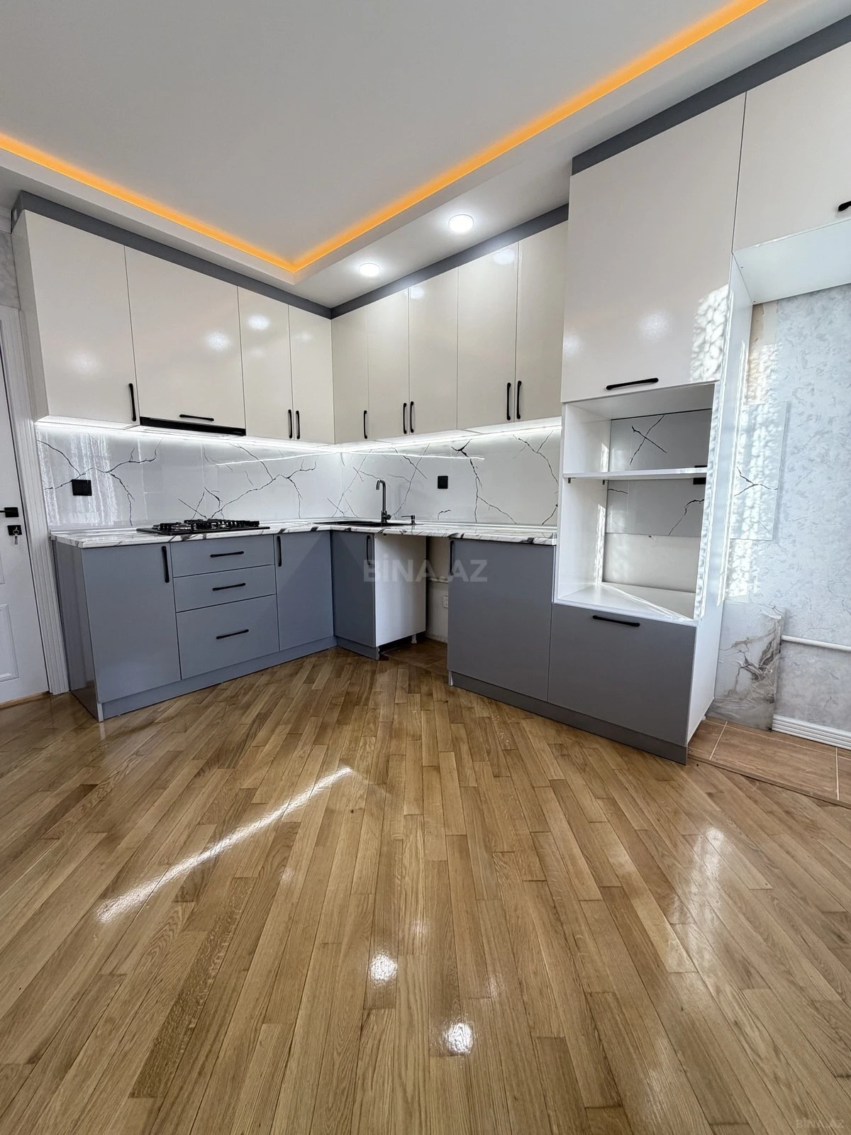 Satılır 2 otaqlı mənzil 65 m²