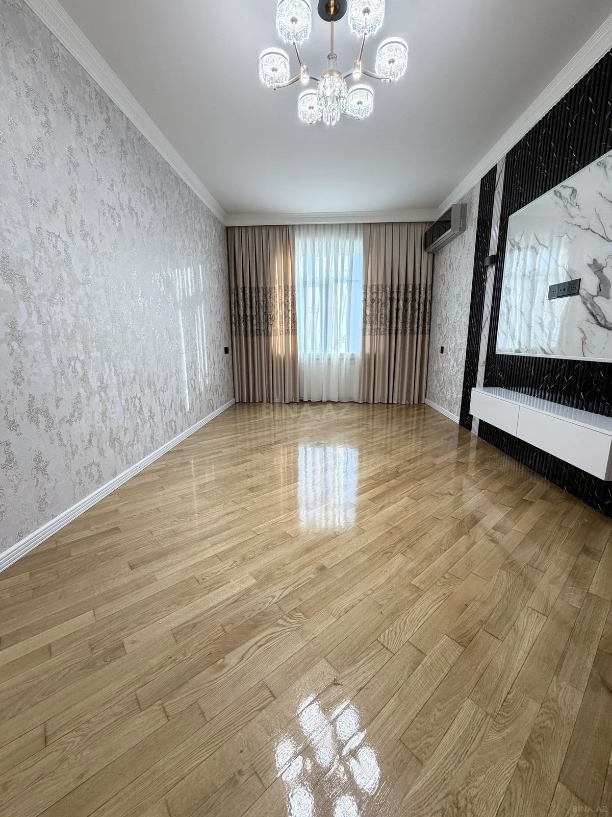 Satılır 2 otaqlı mənzil 65 m²