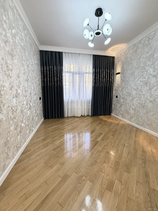 Satılır 2 otaqlı mənzil 65 m²