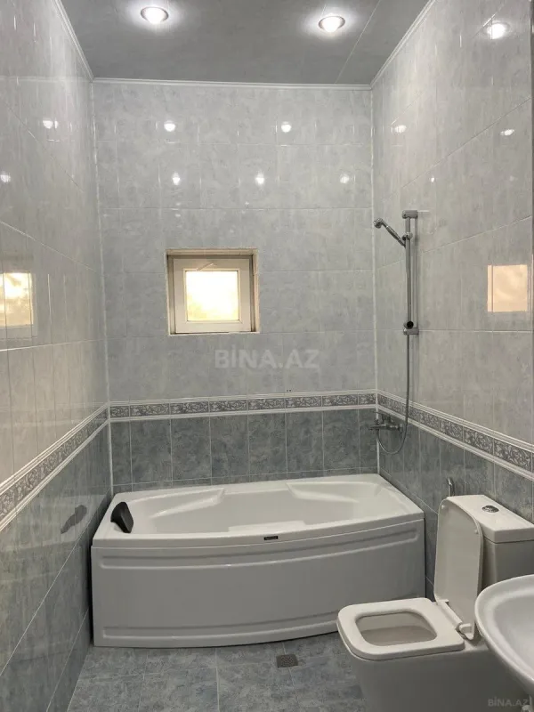 Satılır 6 otaqlı həyət evi 450 m²