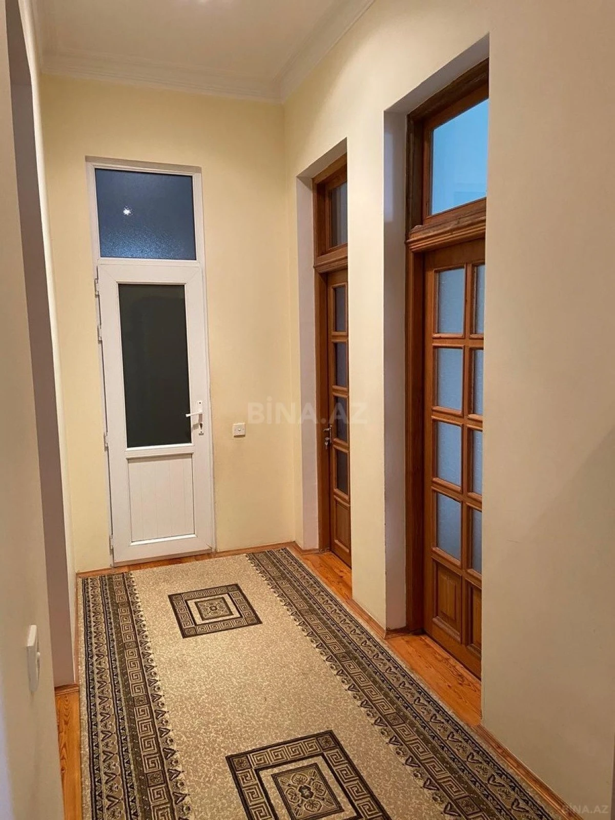 Satılır 6 otaqlı həyət evi 450 m²