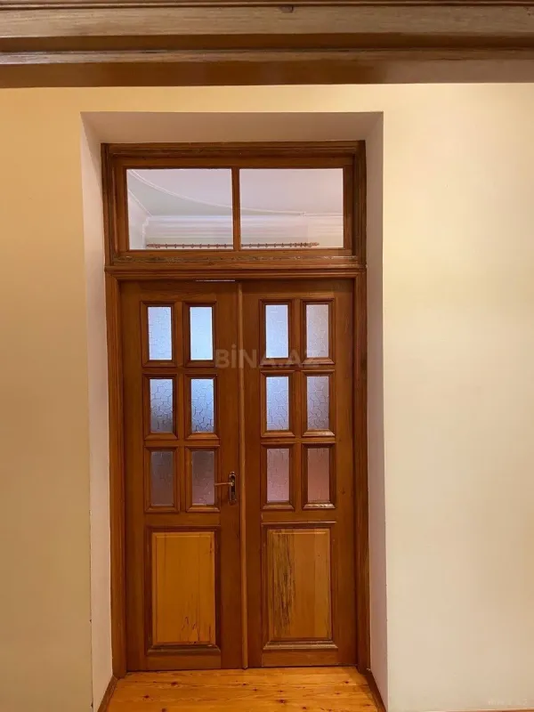 Satılır 6 otaqlı həyət evi 450 m²