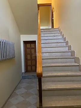 Satılır 6 otaqlı həyət evi 450 m²