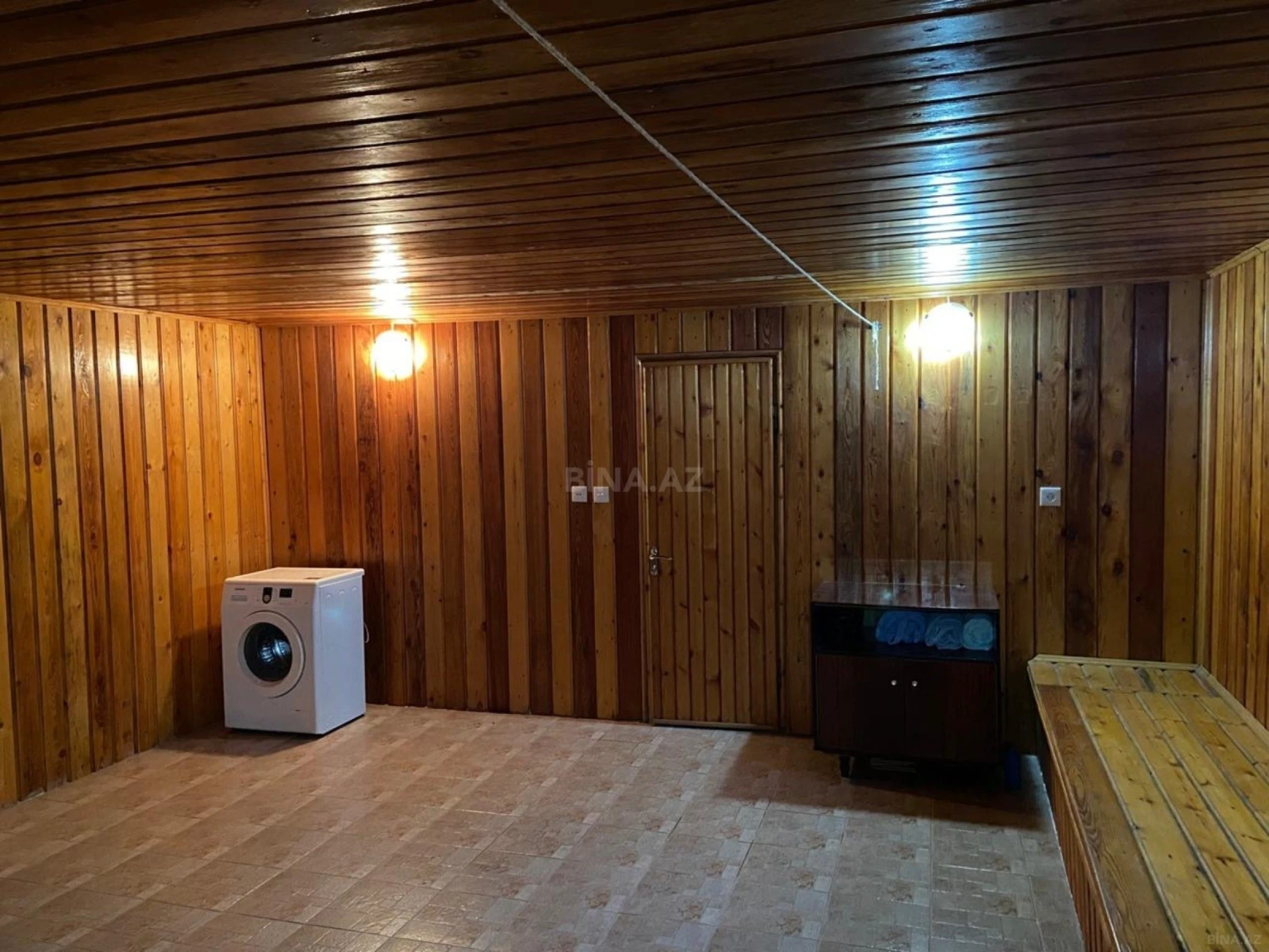 Satılır 6 otaqlı həyət evi 450 m²