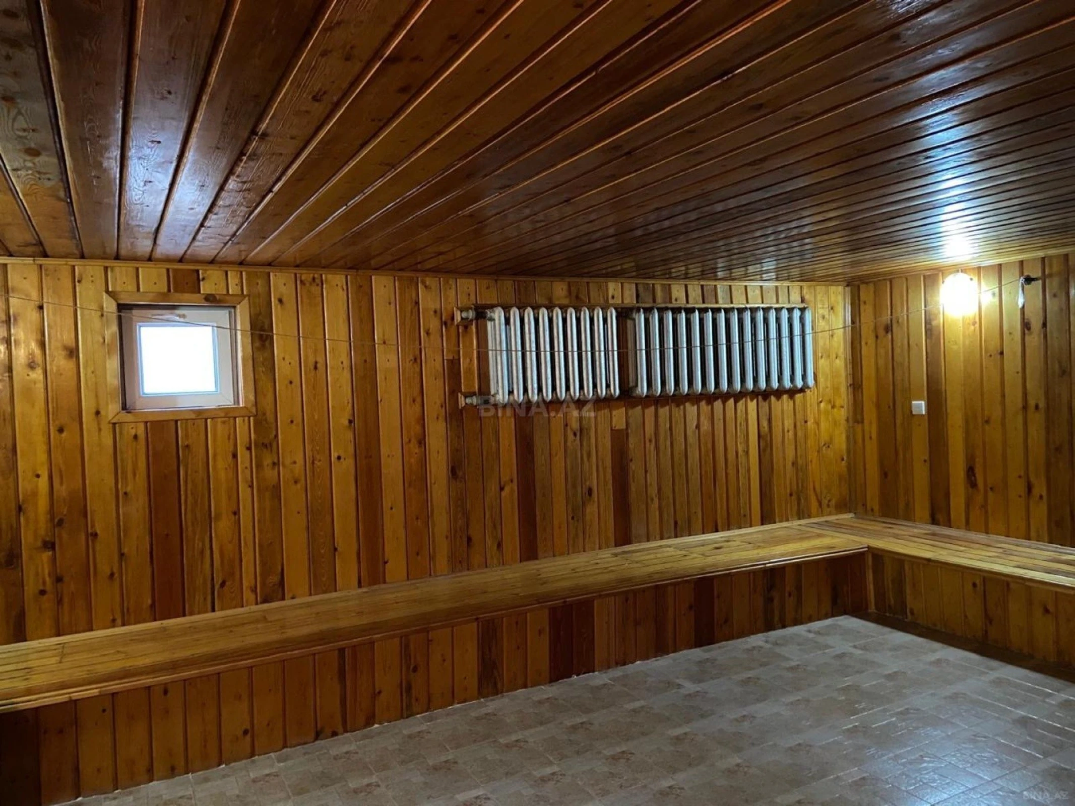 Satılır 6 otaqlı həyət evi 450 m²