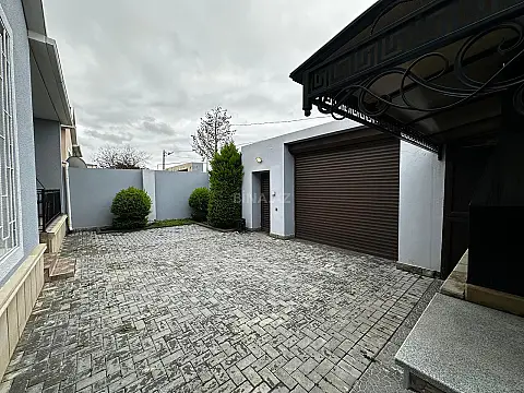Satılır 4 otaqlı həyət evi 120 m²
