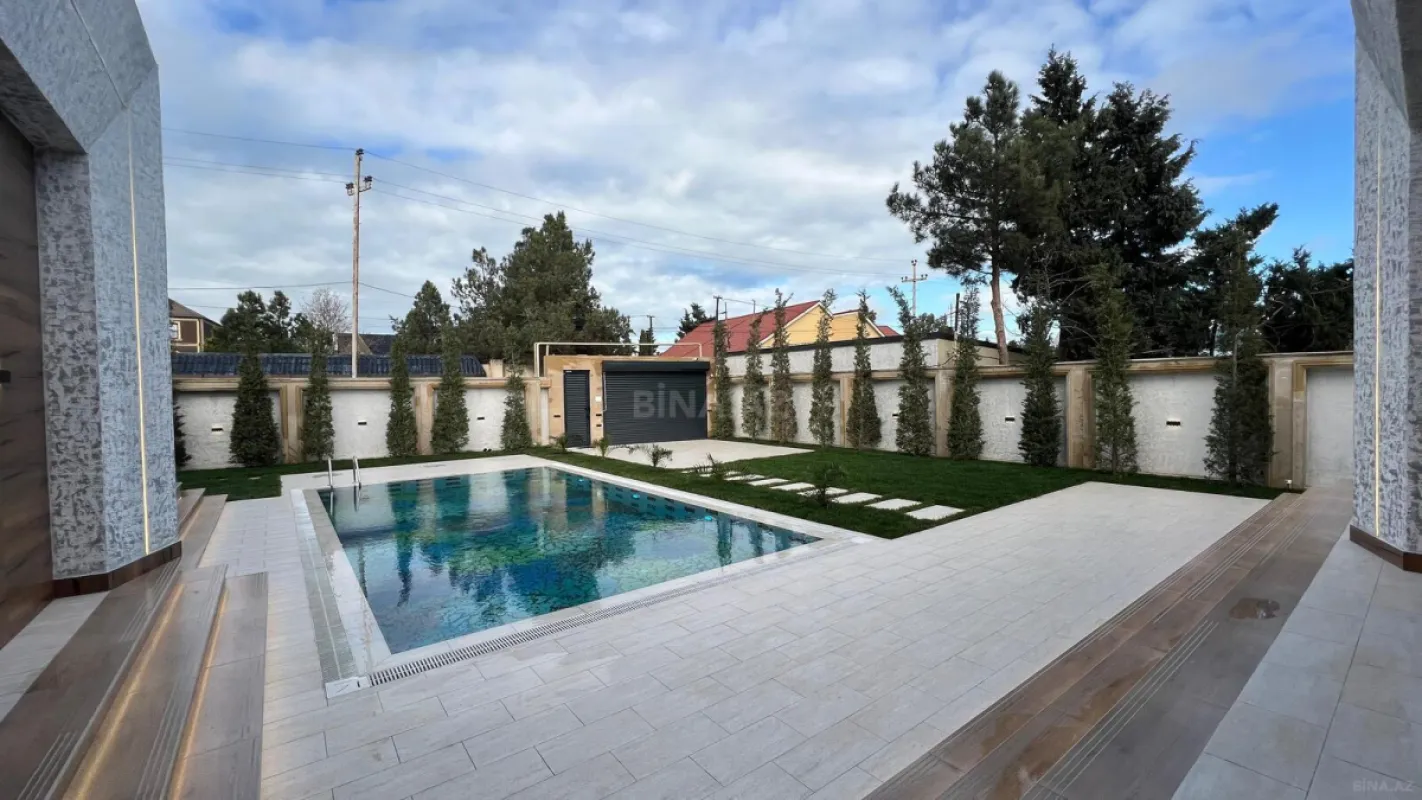 Satılır 5 otaqlı həyət evi 250 m²