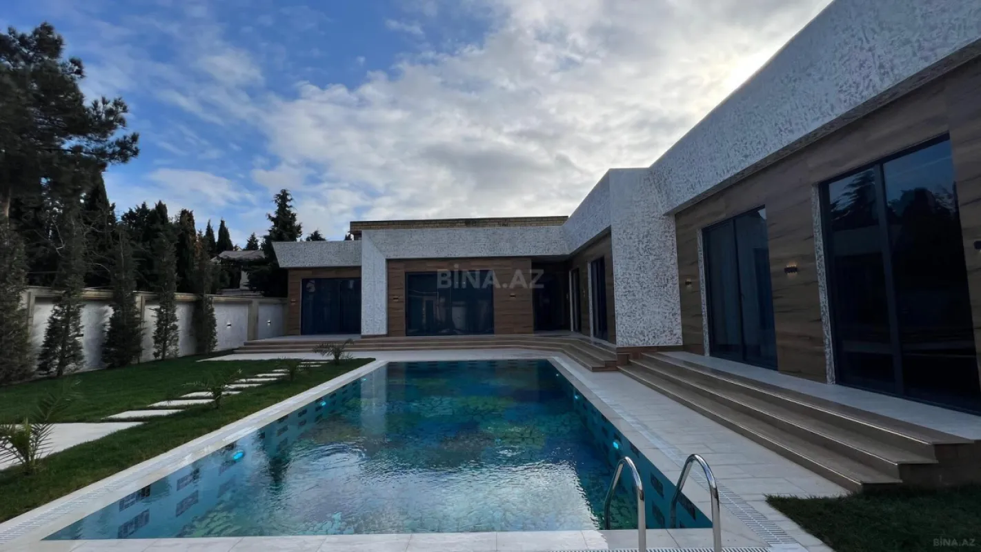 Satılır 5 otaqlı həyət evi 250 m²