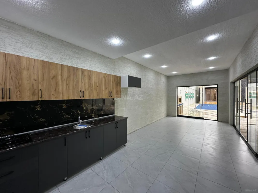 Satılır 4 otaqlı həyət evi 200 m²