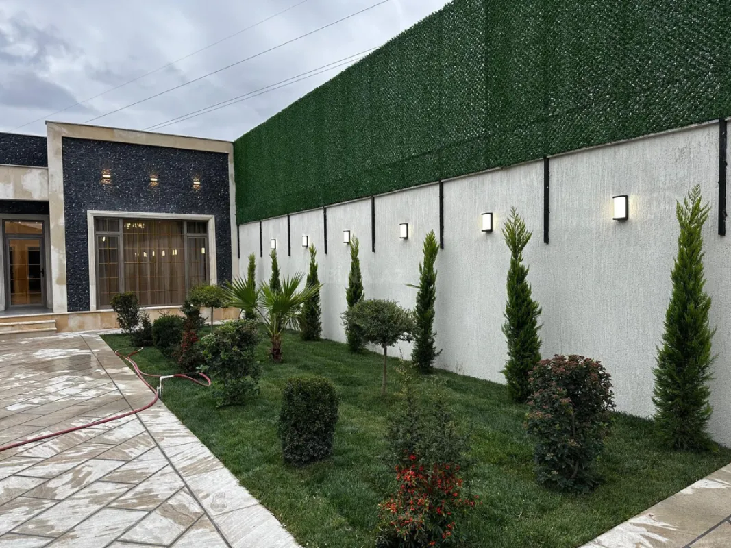 Satılır 4 otaqlı həyət evi 200 m²