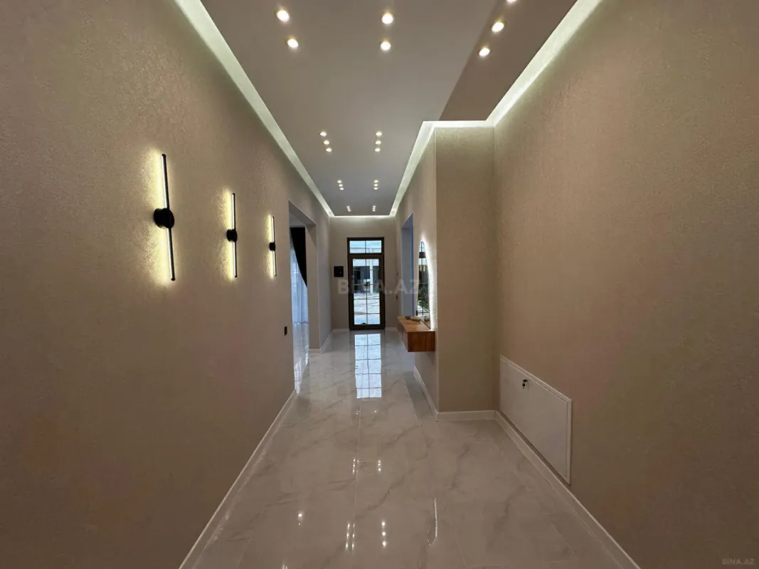 Satılır 4 otaqlı həyət evi 200 m²