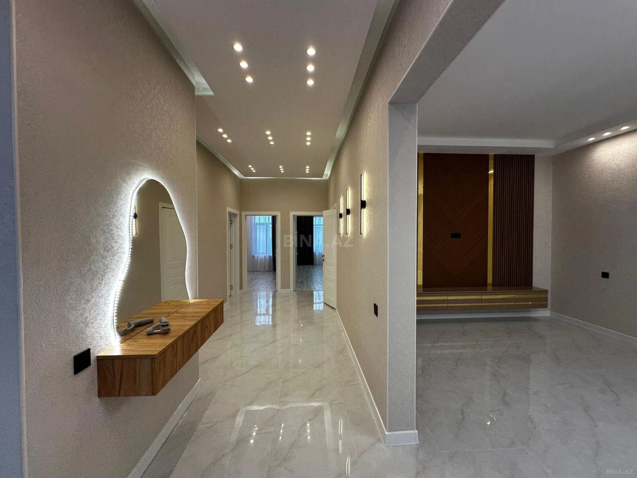 Satılır 4 otaqlı həyət evi 200 m²
