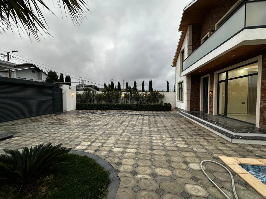 Satılır 6 otaqlı həyət evi 250 m²