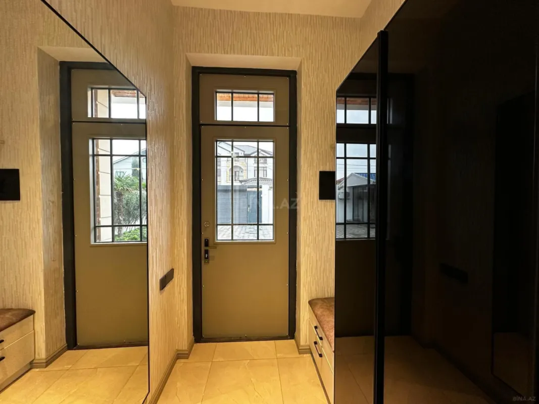 Satılır 6 otaqlı həyət evi 250 m²