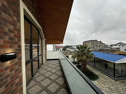 Satılır 6 otaqlı həyət evi 250 m²