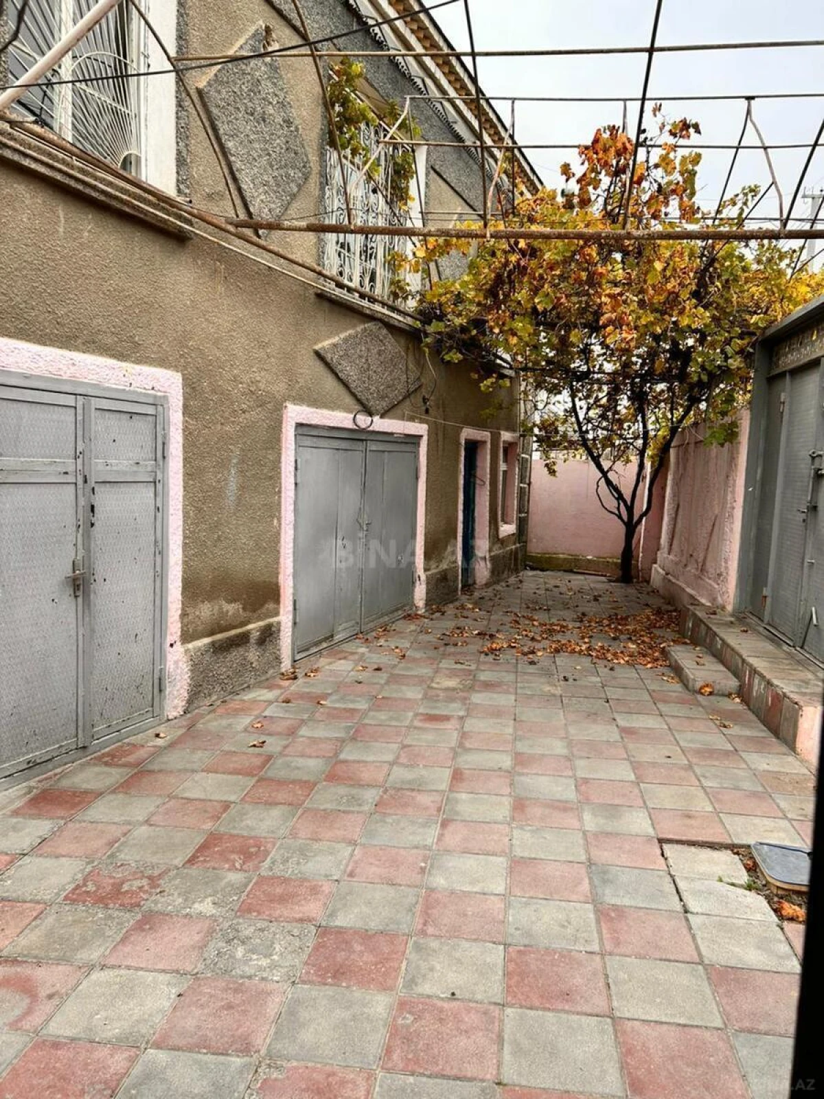 Satılır 6 otaqlı həyət evi 171.6 m²