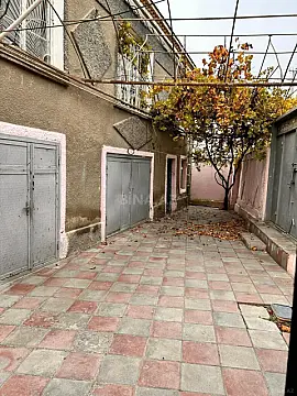 Satılır 6 otaqlı həyət evi 171.6 m²